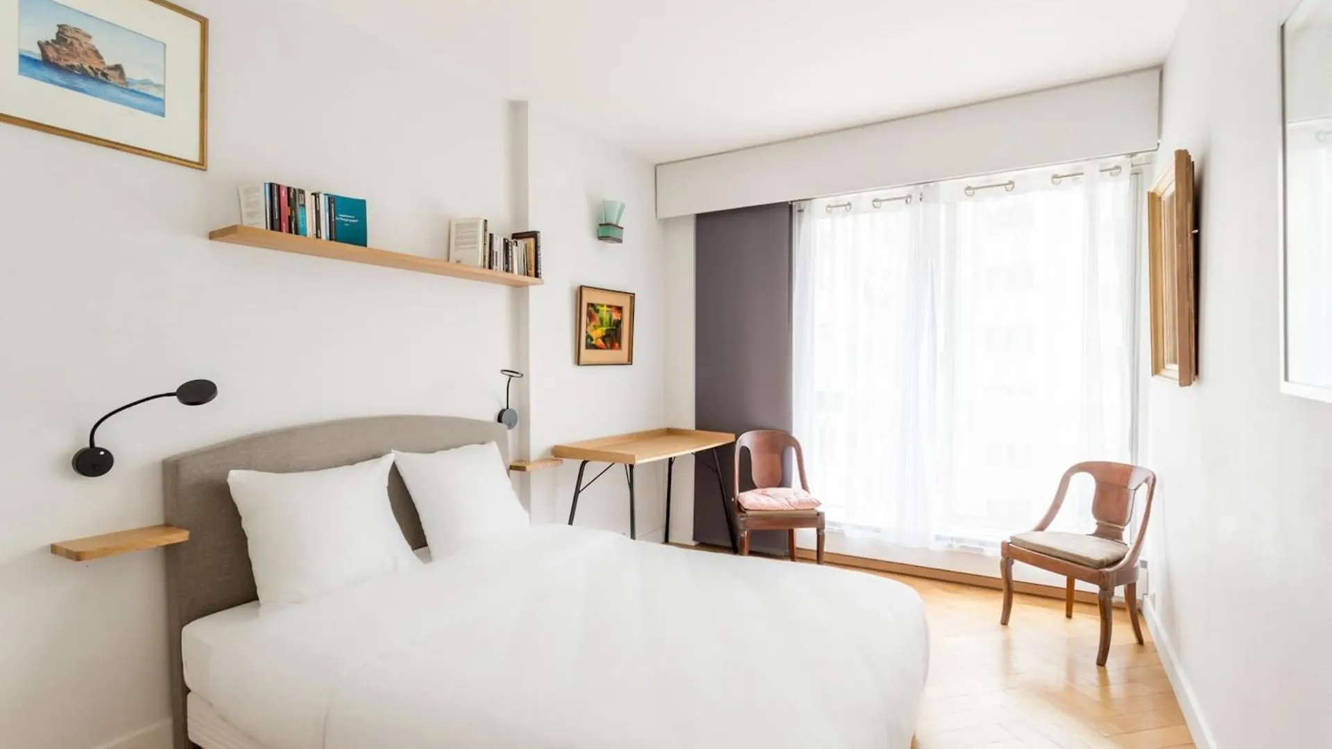 Lägenhet Eiffel Tower - 2br With Balcony - Cityapartmentstay